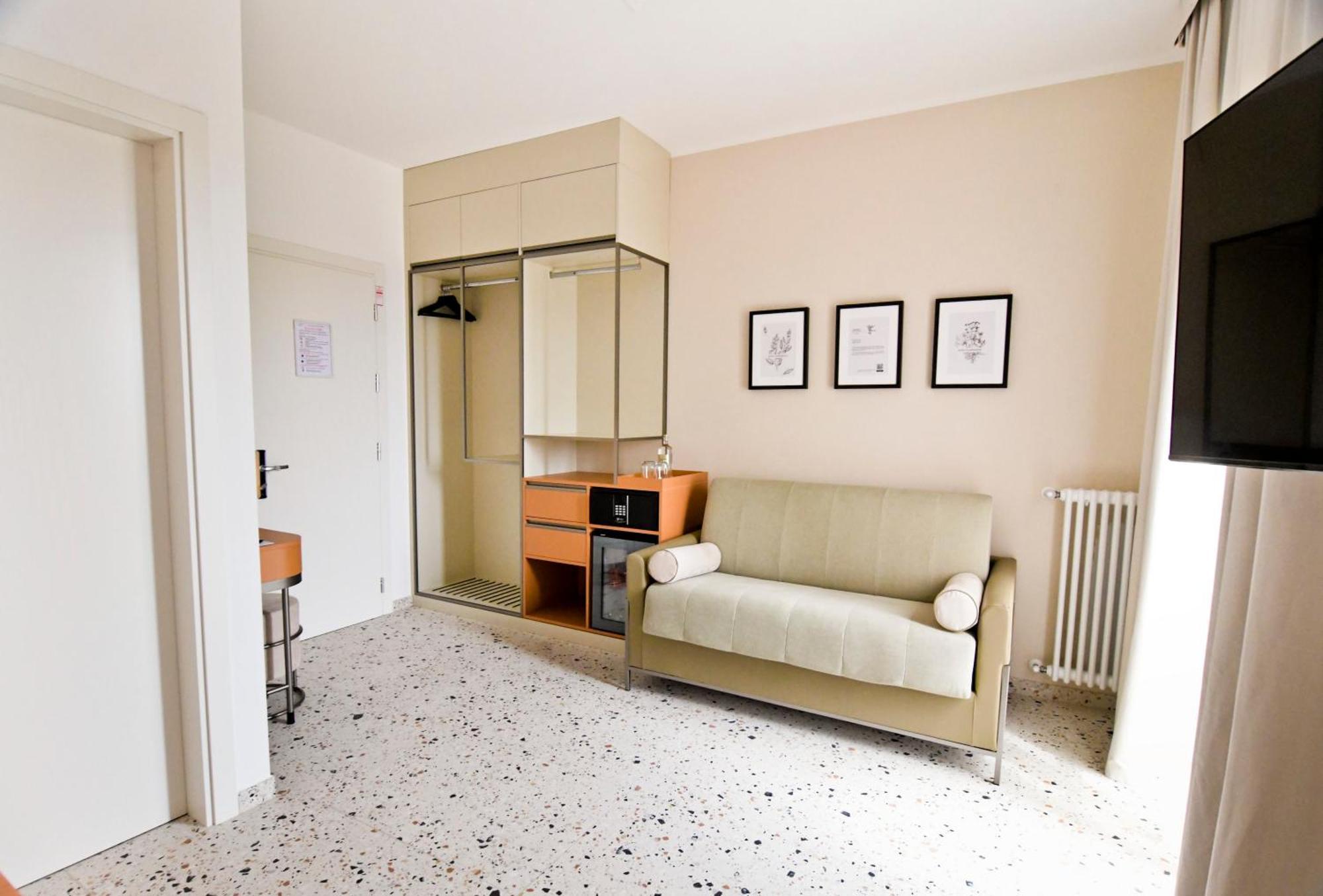 Doppelzimmer mit Balkon